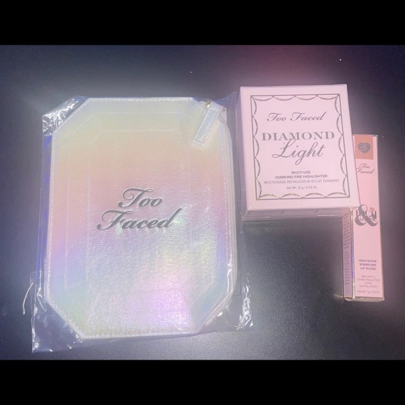 Too faced makeup bundle - Picture 4 of 5